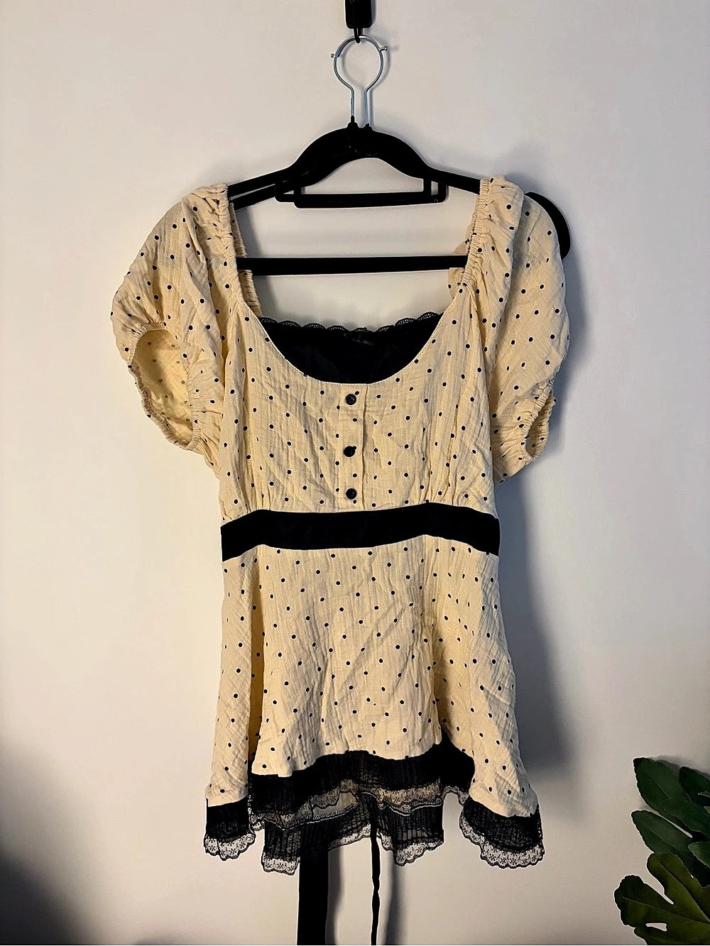 Polka Dot babydoll Blouse in Cream & Black
